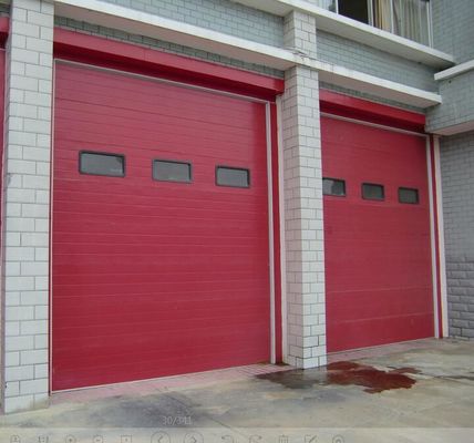 Portas secionais industriais do uso do quartel dos bombeiros, automático de aço secional das portas formado 