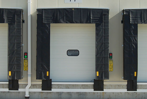 Os abrigos da doca de carga do quadro da liga de alumínio para o PVC do armazém ou da logística engrossaram a cortina