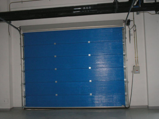 Fechadura de alta segurança Porta seccional de cabeceira Operação automática Controle remoto Aço elétrico