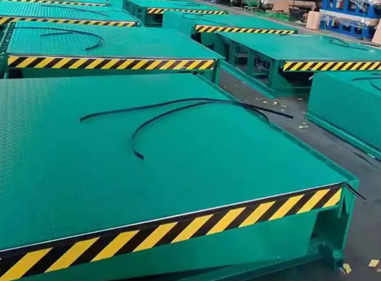 Segurança Barrancos nivelador de doca hidráulico Controle remoto de mão Função pesada estacionário