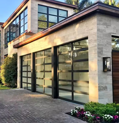 Isolamento acústico Porta seccional de alumínio Casa moderna Vila Garagem de vidro