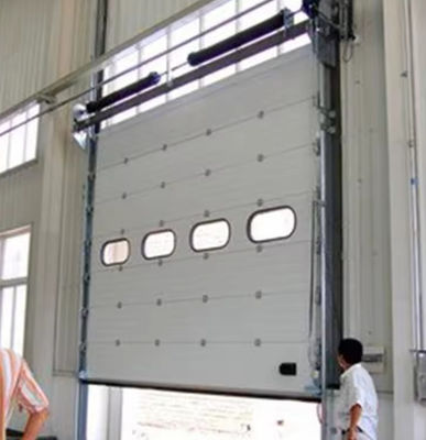 Porta de garagem seccional de espuma branca resistente ao vento