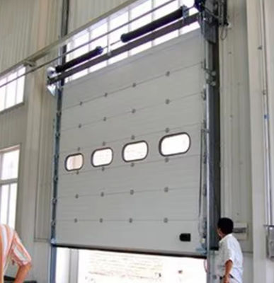 Porta seccional com espuma branca resistente ao vento Operação automática/manual Borda de segurança Seccional de célula fotovoltaica Garagem