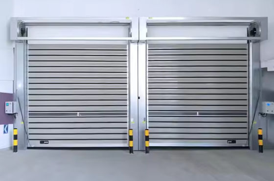 Porta em espiral motorizada de alta velocidade com sensor fotoelétrico 0,8m/s Velocidade e 220V/50HZ Fornecimento de energia Industrial automática
