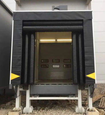 Abrigo de doca inflável retangular resistente ao clima / UV Construção robusta isolamento sonoro inflado ajustável