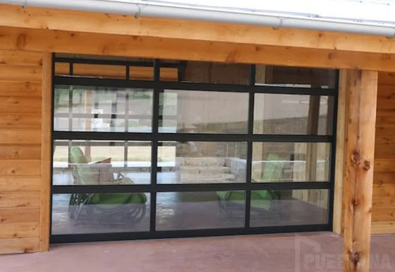 Porta seccional de liga de alumínio à prova de som com vidro de vidro duplo e superfície revestida de pó