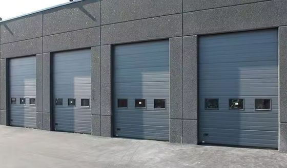 Portas seccionais de aço com isolamento de espuma de poliuretano para garagem