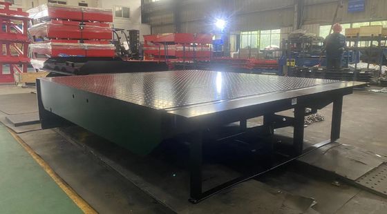 Nivelador elétrico hidráulico de carga doca personalizável com cadeia de segurança e comandos de botão de empurrão