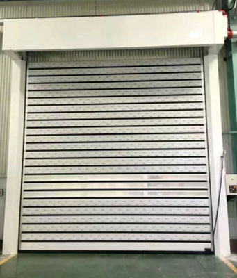 Resistente ao vento, climatizado, fechado, porta seccional de aço com fechadura.