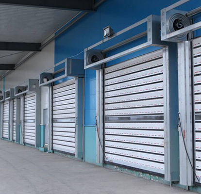 Portão rápido de alumínio transparente porta espiral de alta velocidade com 0,8m/s velocidade de fechamento e 0,8m/s velocidade de abertura