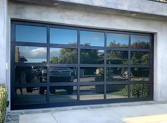 Portão de garagem seccional de vidro transparente para casas residenciais