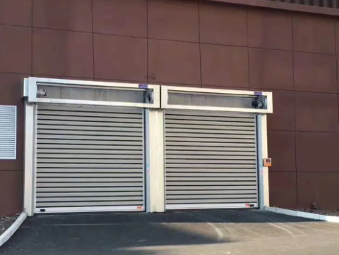 Porta de espiral de alta velocidade de alumínio transparente segurança e eficiência