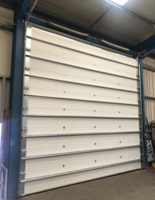 Exportadores de Portas Seccionais Industriais de Alta Segurança para Bombeiros com Fechadura, Formadas Automaticamente e Cortina de Rolo à Prova de Fogo com Liberação de Emergência