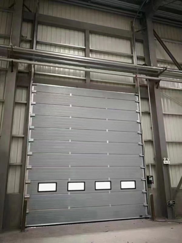 Porta em espiral de alta velocidade transparente de alumínio para eficiência de segurança e porta rolante industrial de liga de alumínio