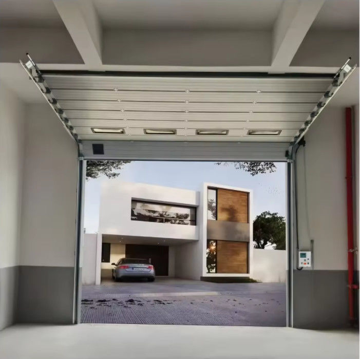 Pão revestido de branco porta seccional seccional segura espuma preenchida painel de pele dupla automática