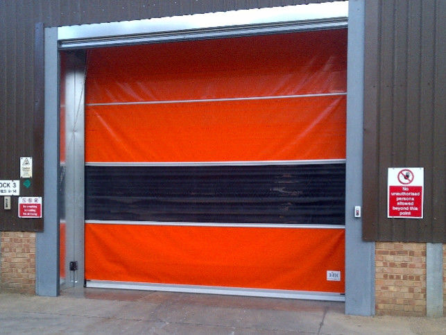 Operação automática Alta velocidade PVC Roll Up Rapid Shutter Door 304 aço inoxidável Medidas de segurança incorporadas